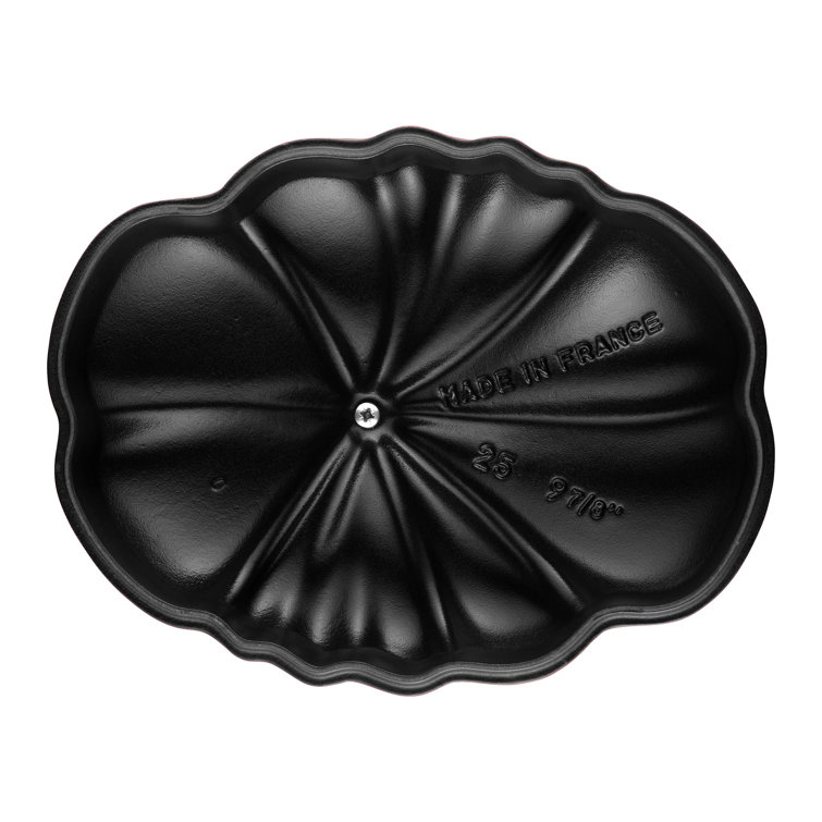 Staub 3.06-qt Non-Stick Cast Iron Novelty Dutch Oven Staub 3.06-qt Non-Stick Cast Iron Novelty Dutch Oven